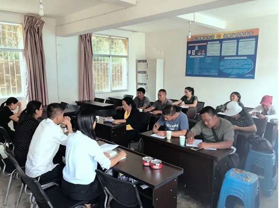 1566808374652862.jpg 西盟縣四舉措 推進(jìn)陪審員選任工作.jpg