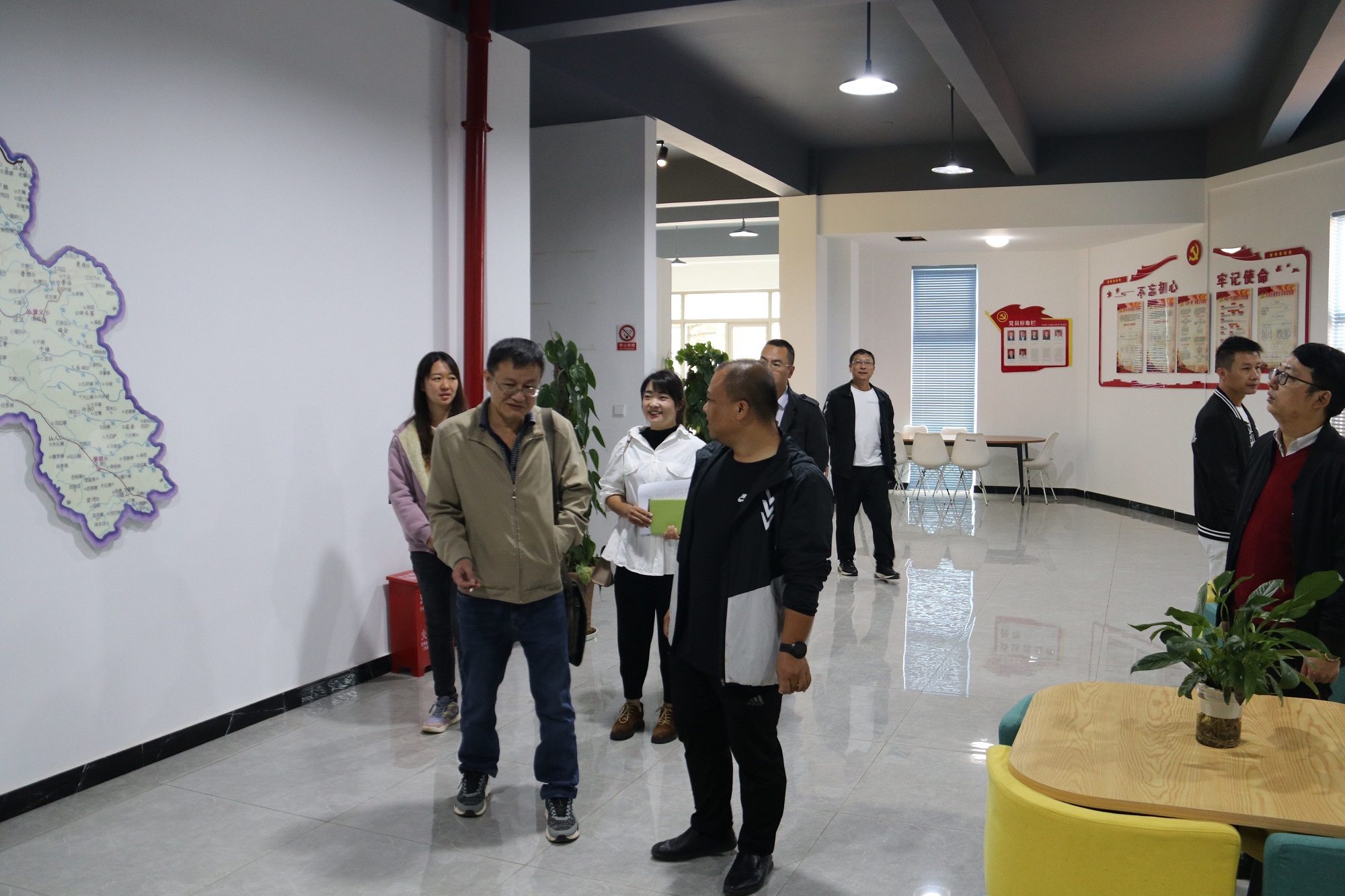 1637394433605590.jpg 53b769870ebea1e321d824a651ef2af.jpg